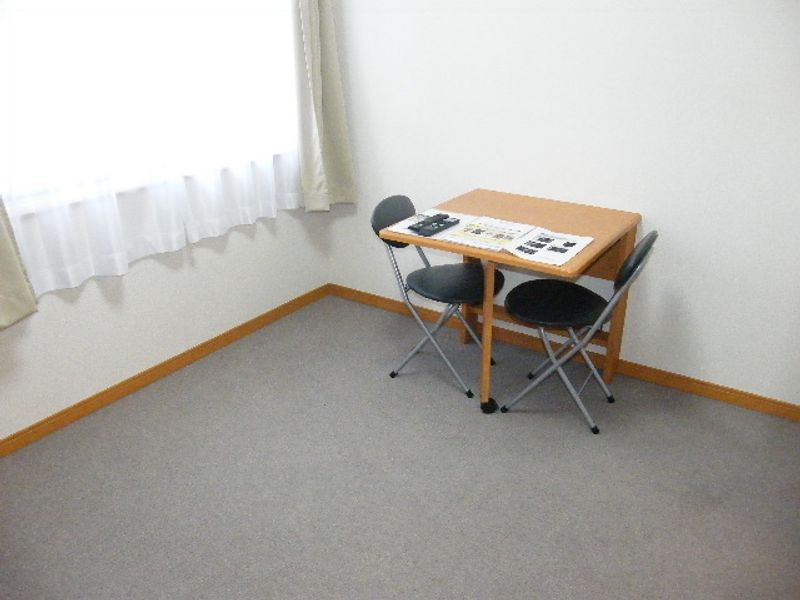 レオパレス東佐賀 居間