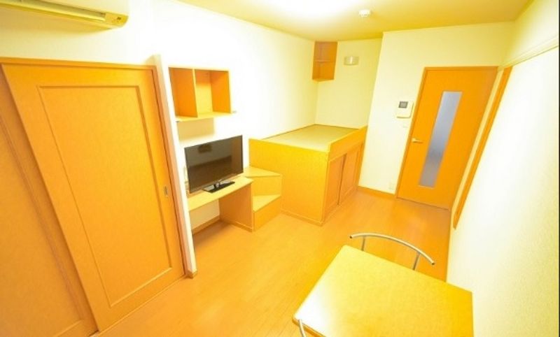 レオパレス津島マンション第３ 居間