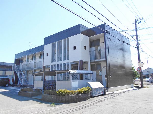 レオパレスエム 外観