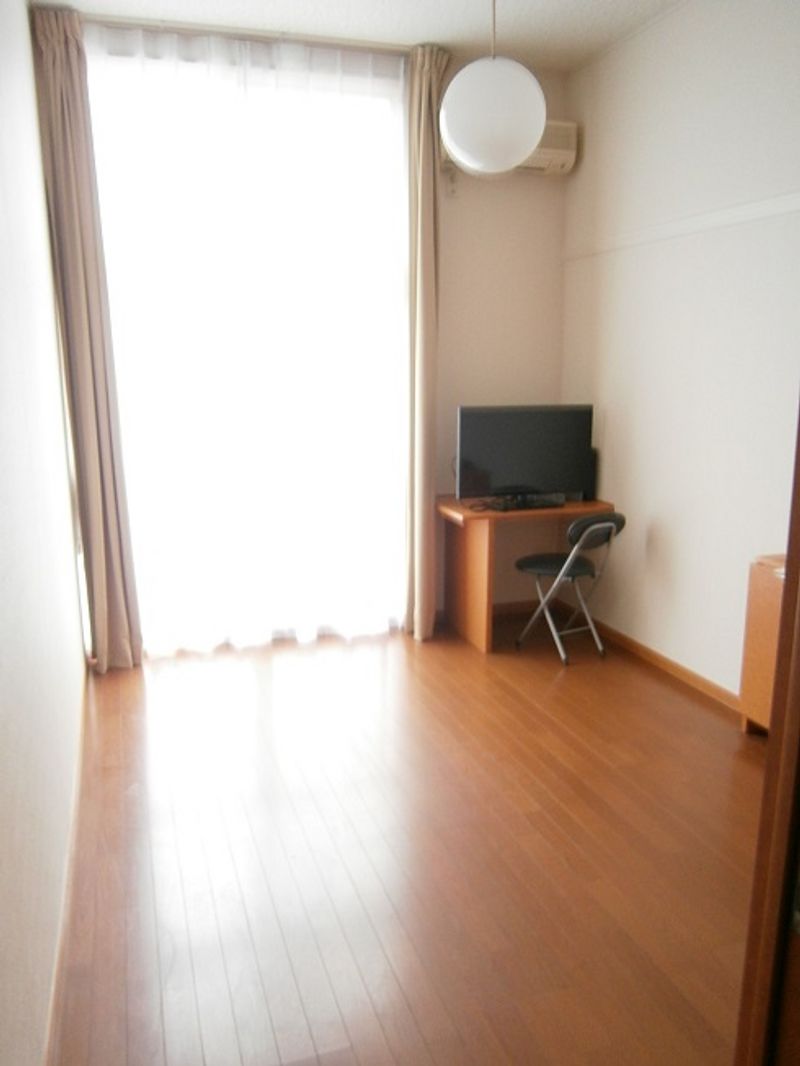 レオパレスのぎく 居間