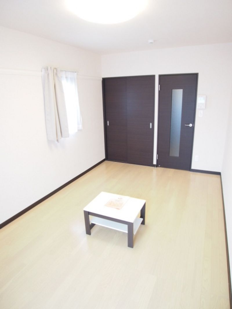 レオネクストアローマ稲毛 寝室