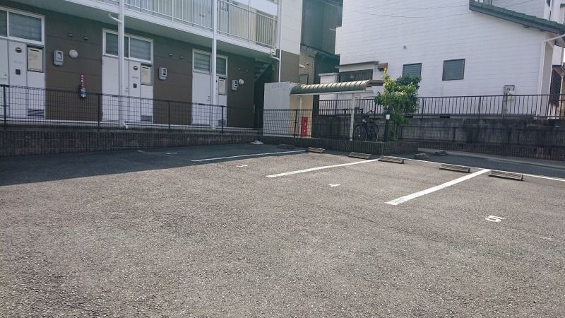 レオパレスＳＡＴＯ 駐車場