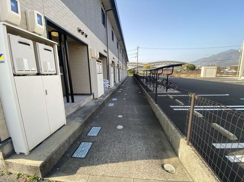 レオパレストビス その他