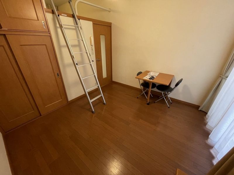 レオパレスフォーチュン 居間