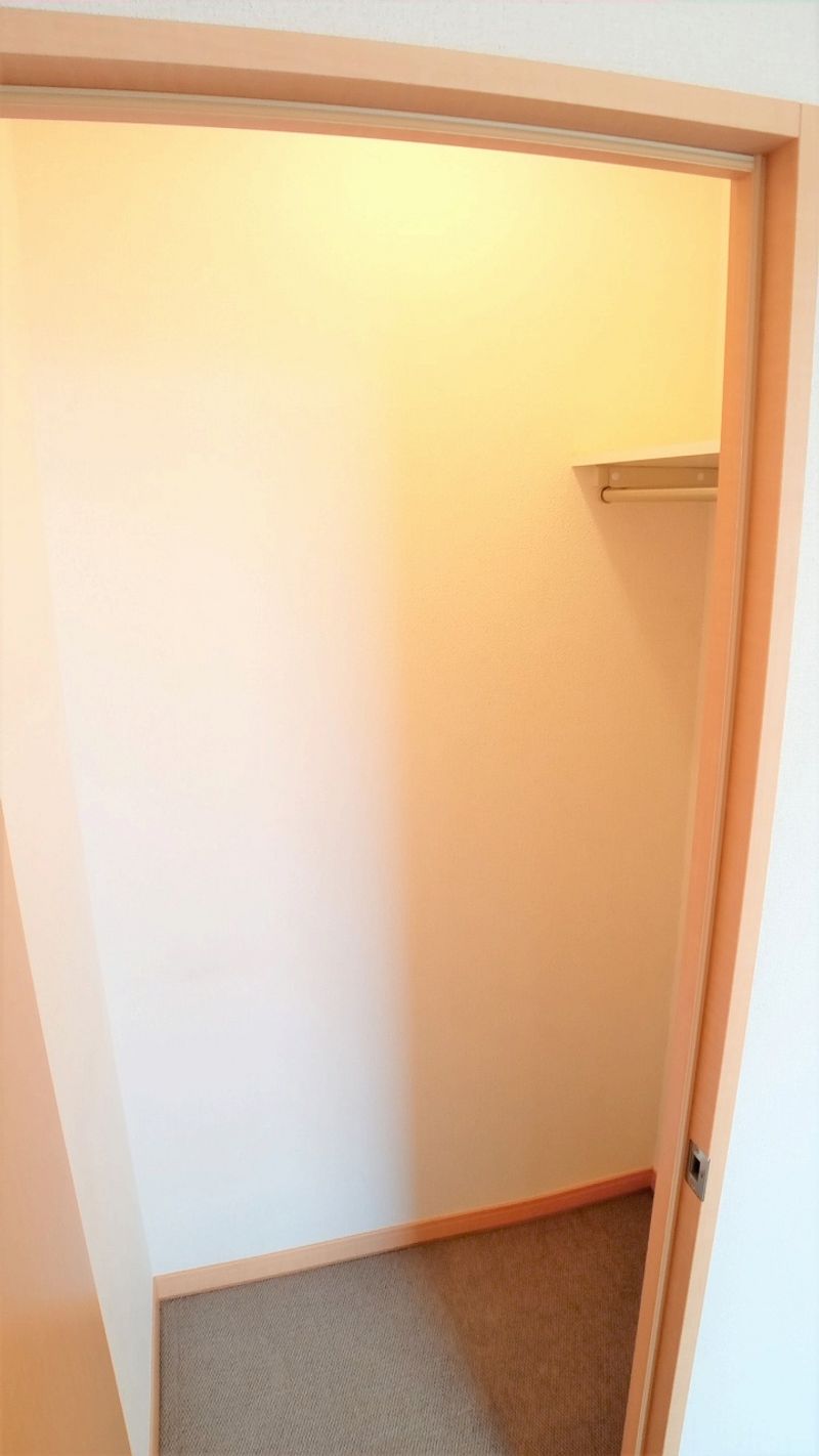 レオパレスプリマヴェーラ 収納