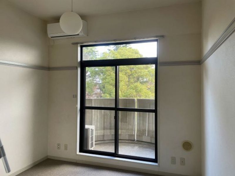 レオパレスパティオ 居間