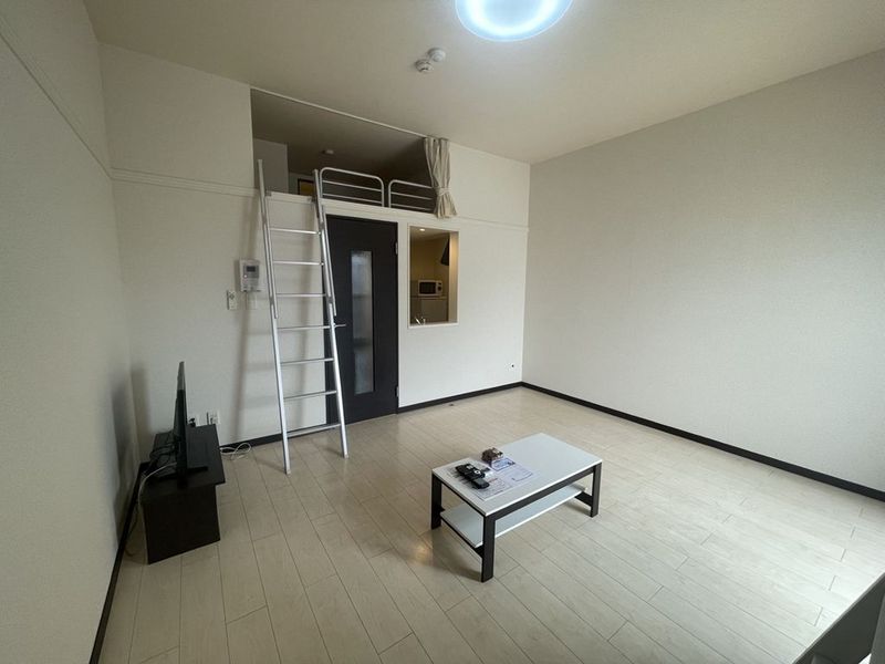 LEONEXT Bonbonera Living room