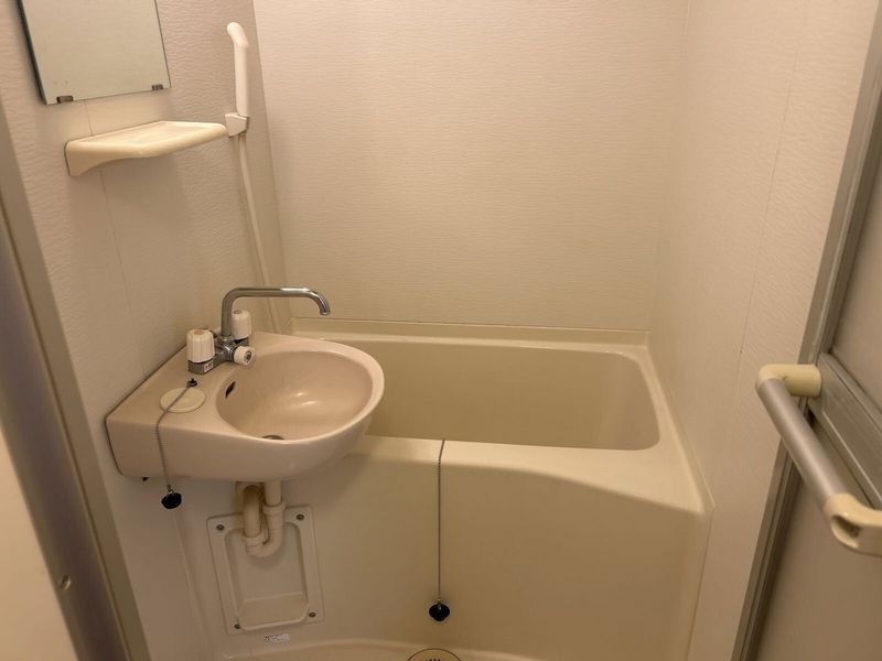 レオパレスホーステイル 風呂