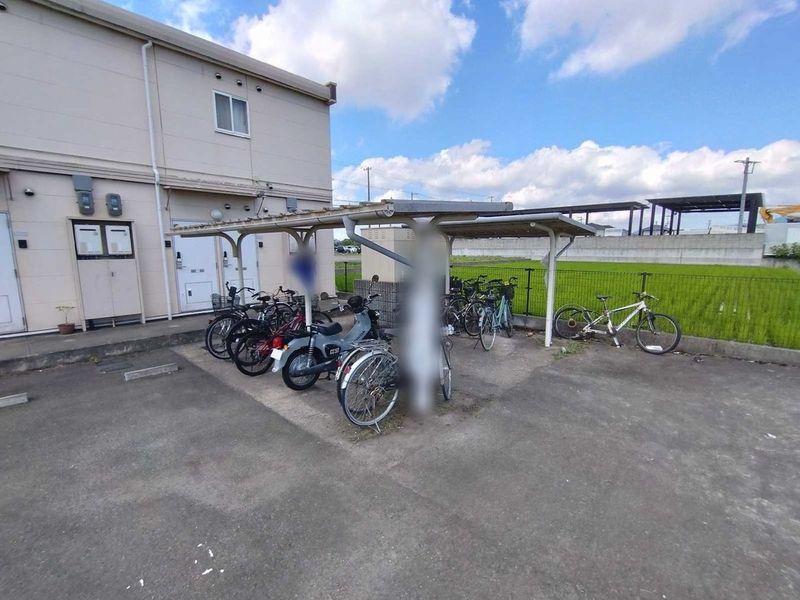 レオパレスアントラー 共用部分