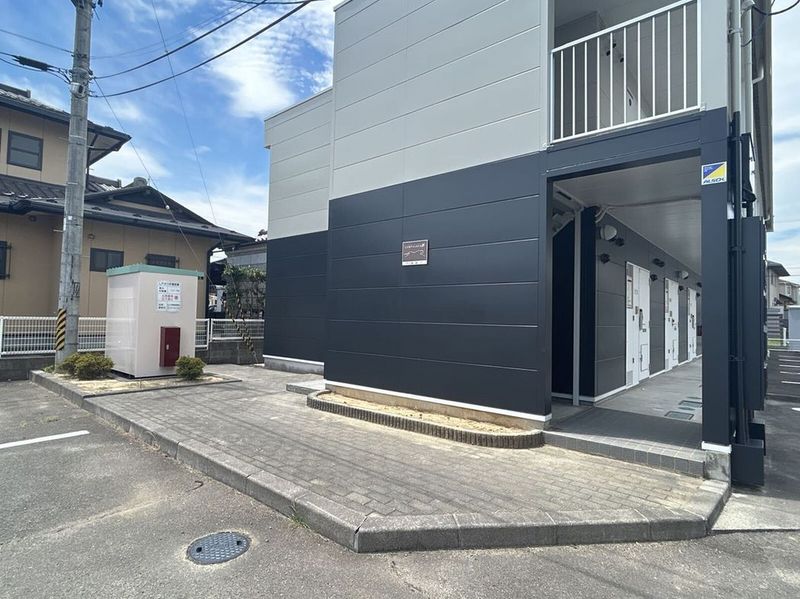 レオパレス中屋敷Ｂ エントランス