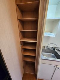 レオパレスエテール 玄関