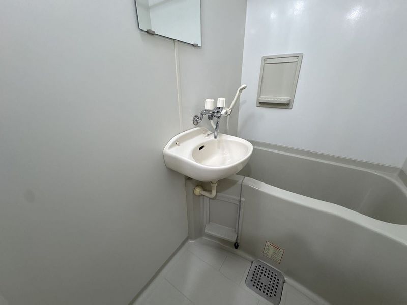 leopalace Clara II Bồn rửa mặt