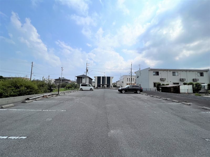 レオネクストｓｅｉｒｉｎⅣ 駐車場