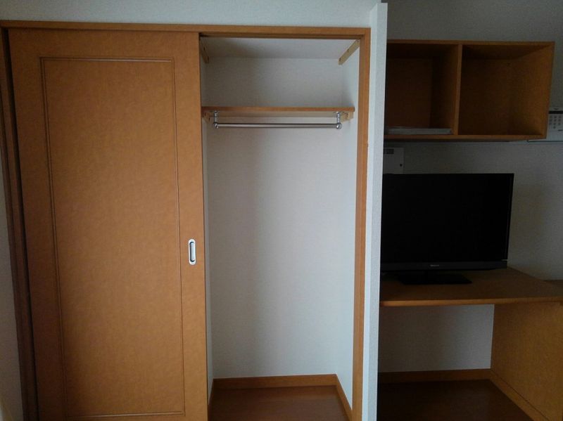 レオパレス瑞光 収納