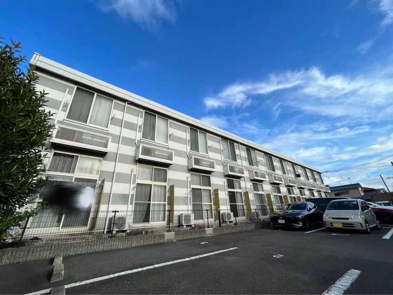 レオパレスコンフォート上本町 駐車場