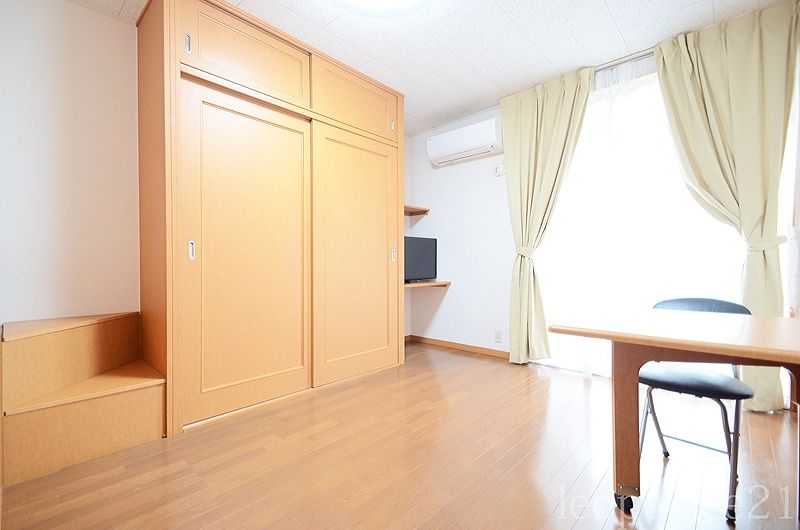 レオパレスＧｒｅｅｎＥａｒｔｈ 居間