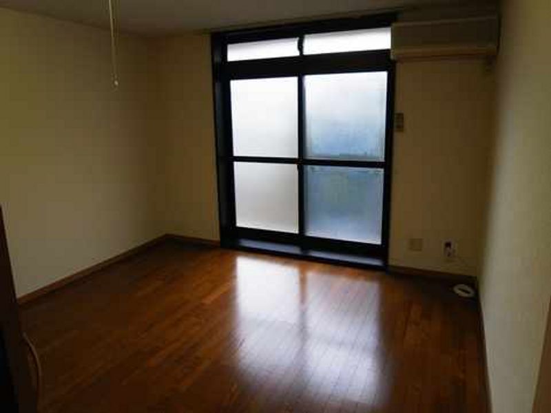レオパレスハル 居間