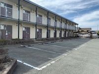 レオパレスハーモニー 駐車場