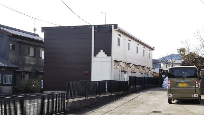 レオパレス巴江 外観