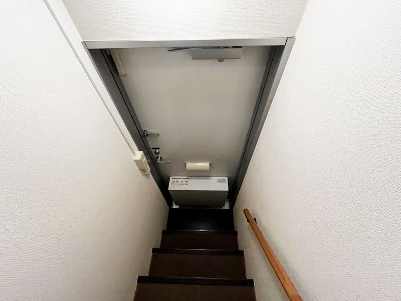 レオパレスメルベーユⅡ 玄関