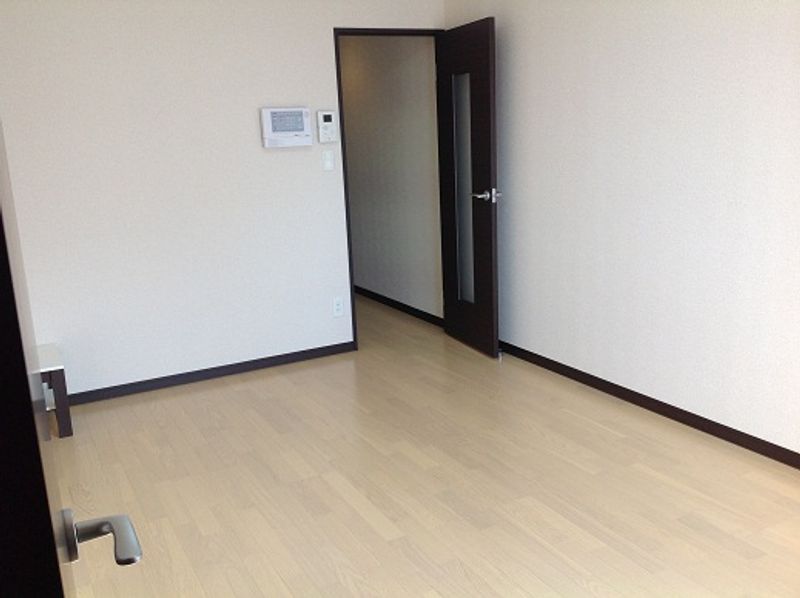 レオネクストジュネスピューパⅢ 居間