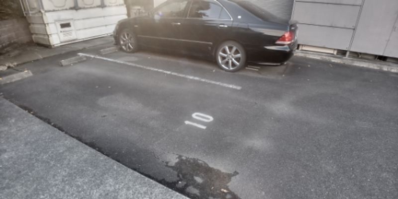 レオパレスヌーボフカサカⅢ 駐車場
