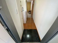 レオパレスフォンティーヌ 玄関