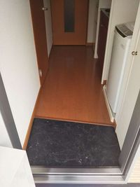 レオパレスサガタ 玄関