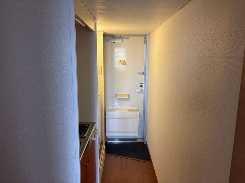 レオパレスＫ−ウッズ 玄関