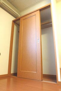 レオパレスソレーユ 収納