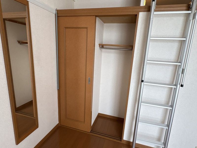 レオパレス和 収納