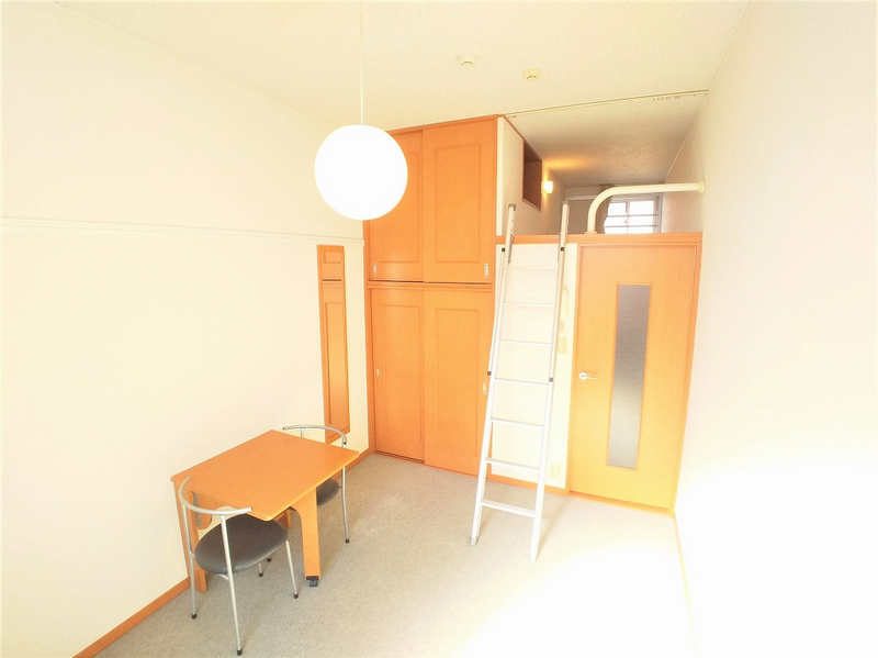 レオパレスオオハラ 居間