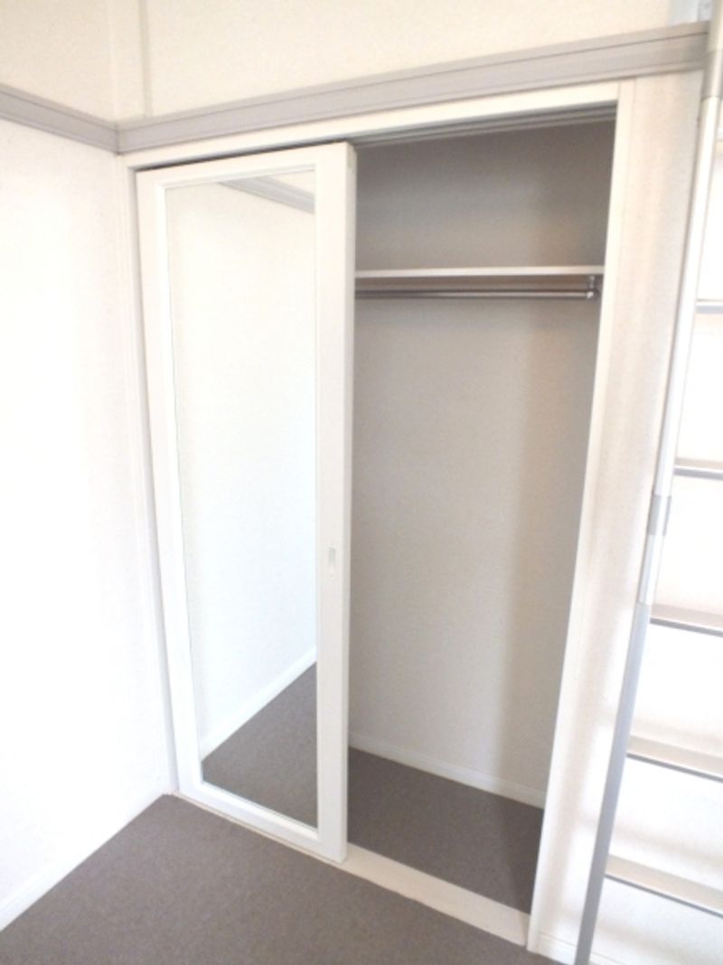 レオパレスプレステージⅡ 収納