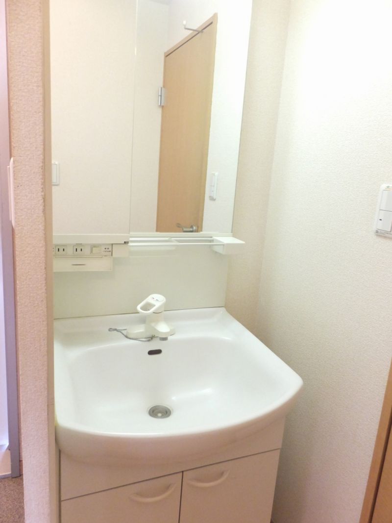 レオパレスメルベーユ 洗面台