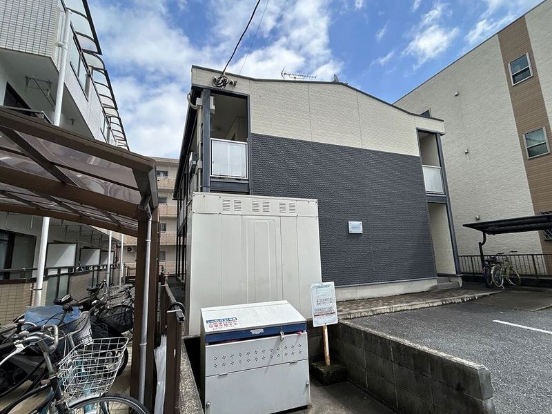 レオパレスけやき通りハイツ 外観