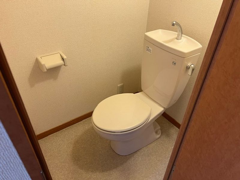 レオパレス国母 トイレ