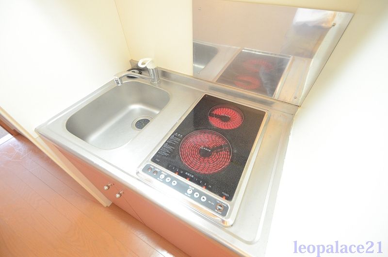 レオパレスフロンティア キッチン
