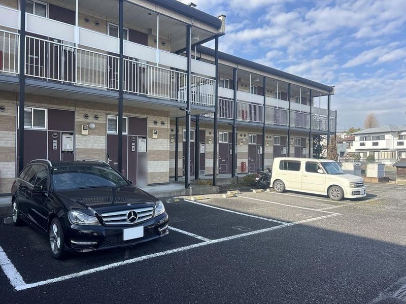 leopalace Pinus 주차장