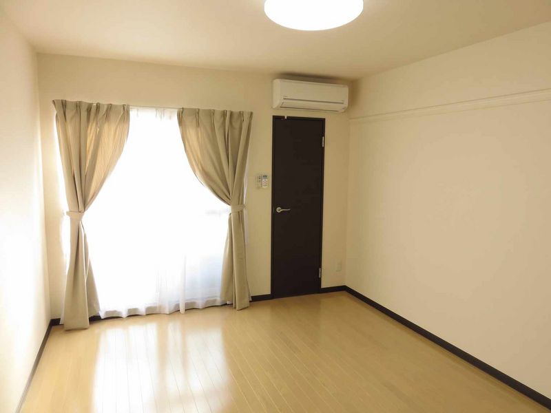 レオネクストｐｏｒｔ 居間