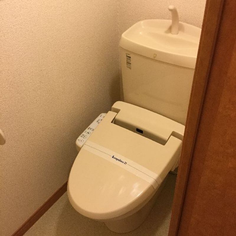 レオパレスひなた トイレ
