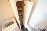 レオパレスレオ　スバル 玄関