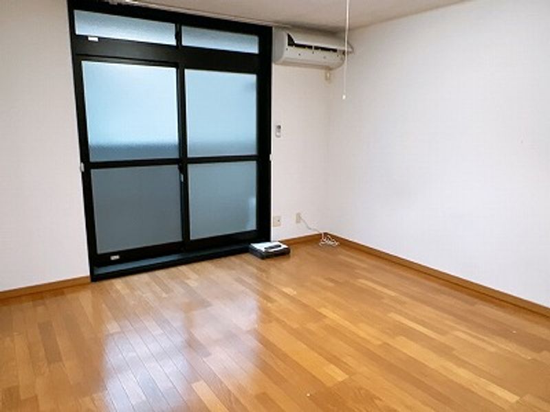 レオパレスドミール 居間