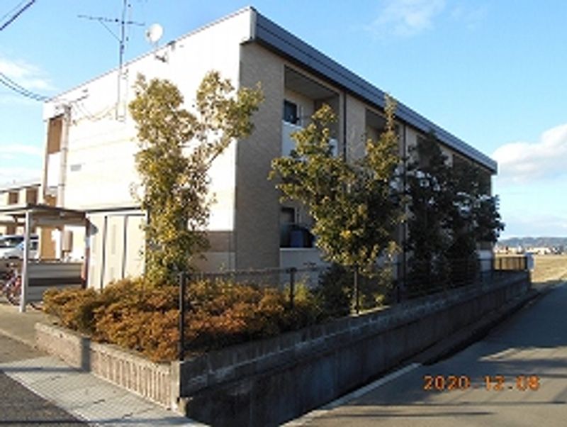 レオパレスクローバー 外観