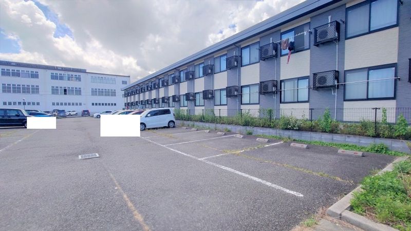 レオパレスＹｓ 駐車場