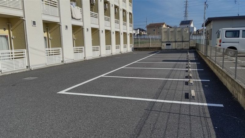 レオネクストコラッジョ 駐車場