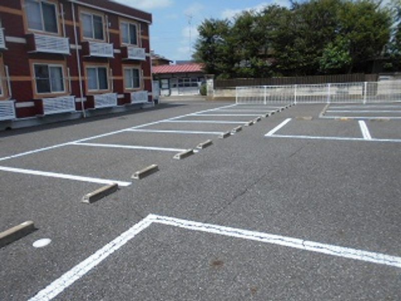 レオネクスト大和Ⅱ 駐車場