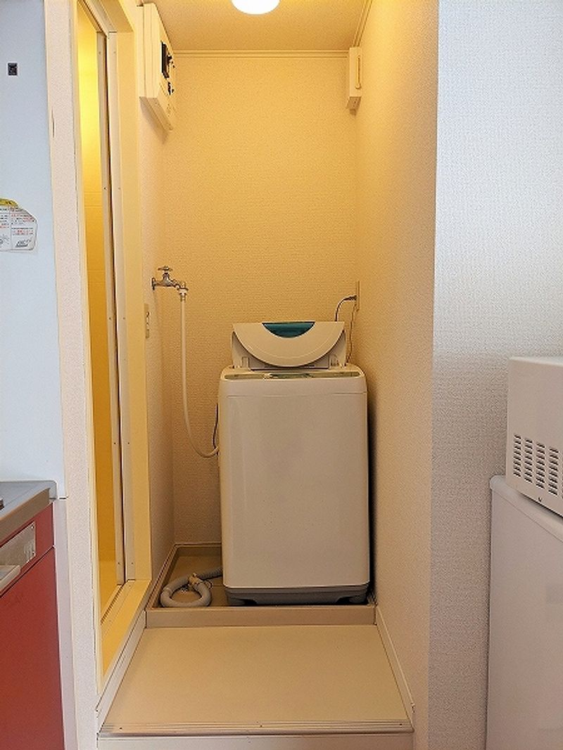 レオパレスフローラ 洗面所