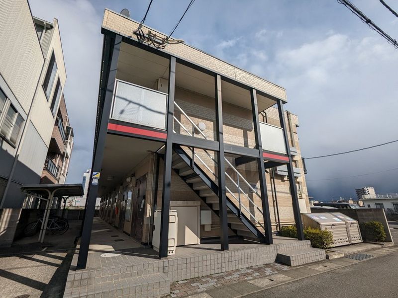 レオパレスＫ　ＣＯＵＲＴ 外観