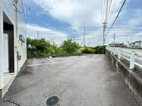 レオパレスホープフル 駐車場