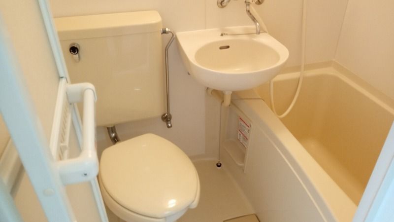 レオパレスサンクレール小戸 洗面台